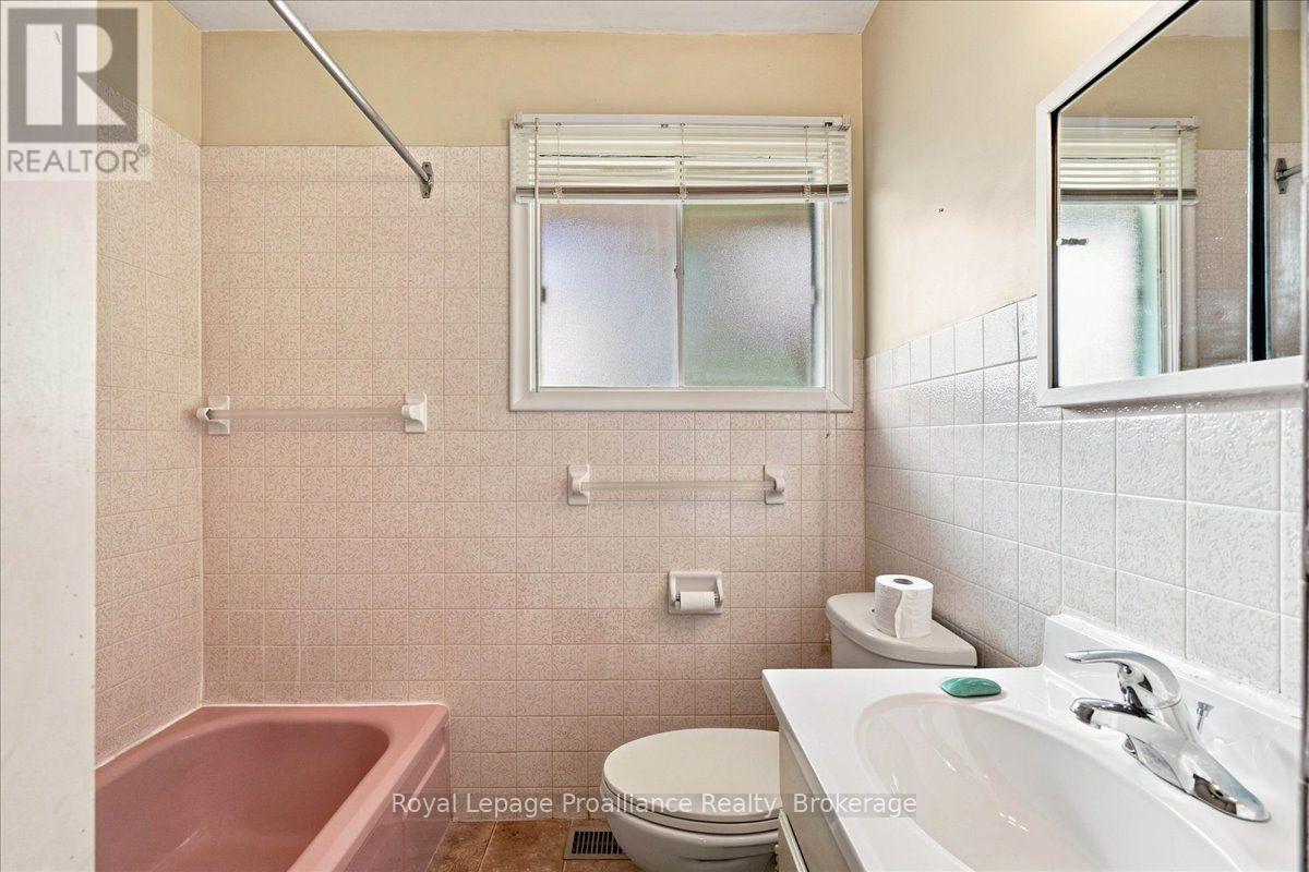 120 SIDNEY CRESCENT - Image 14