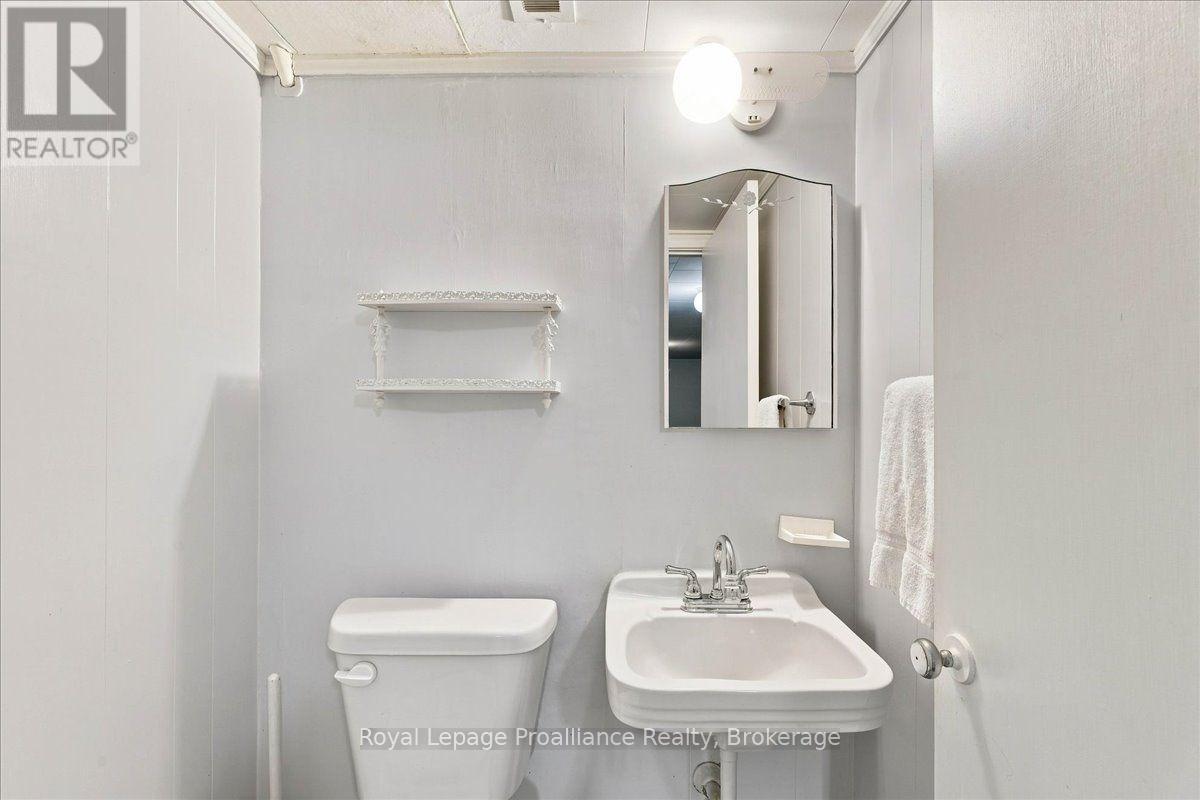 120 SIDNEY CRESCENT - Image 25