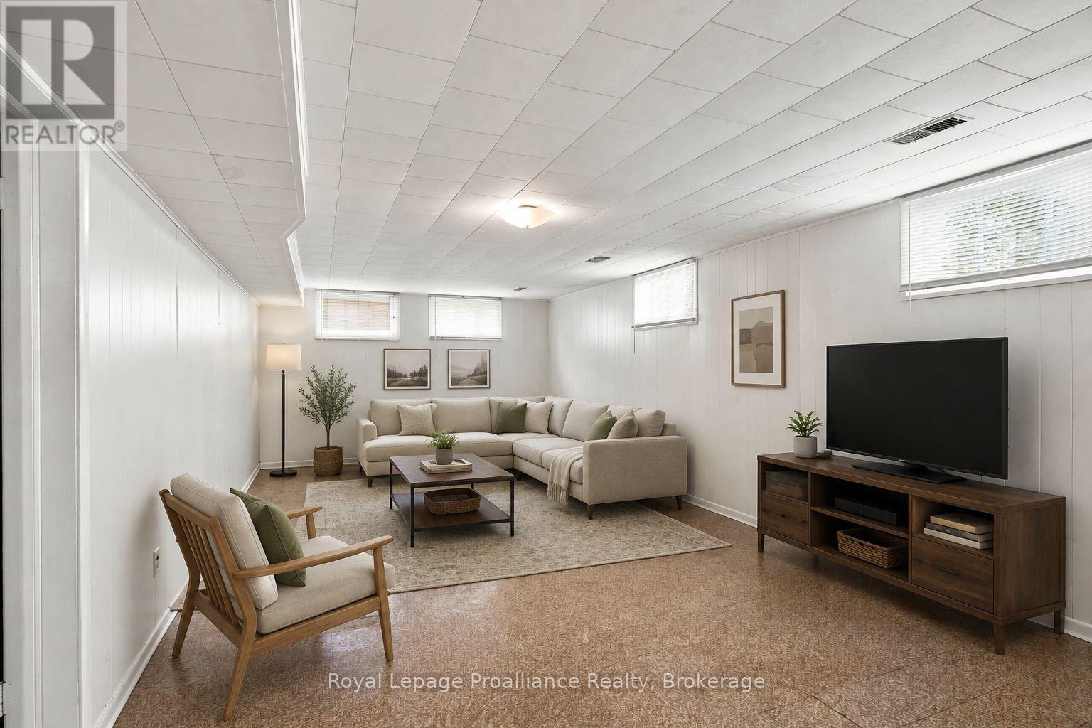 120 SIDNEY CRESCENT - Image 31