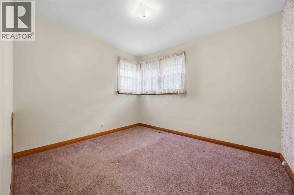 1196 Carr STREET - 20