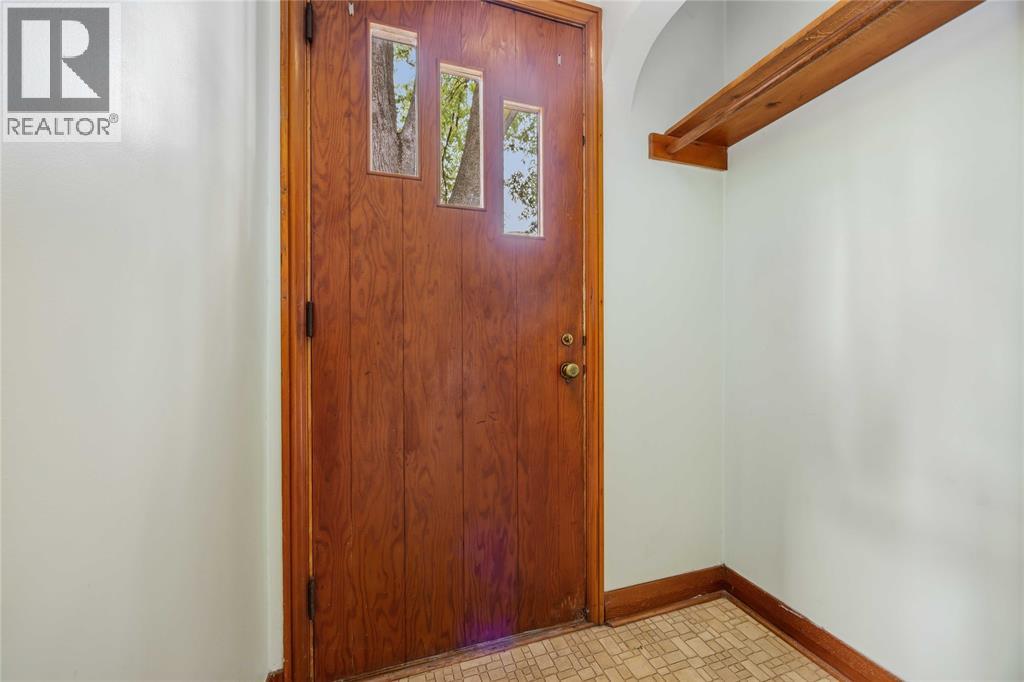 1196 Carr STREET - Image 9