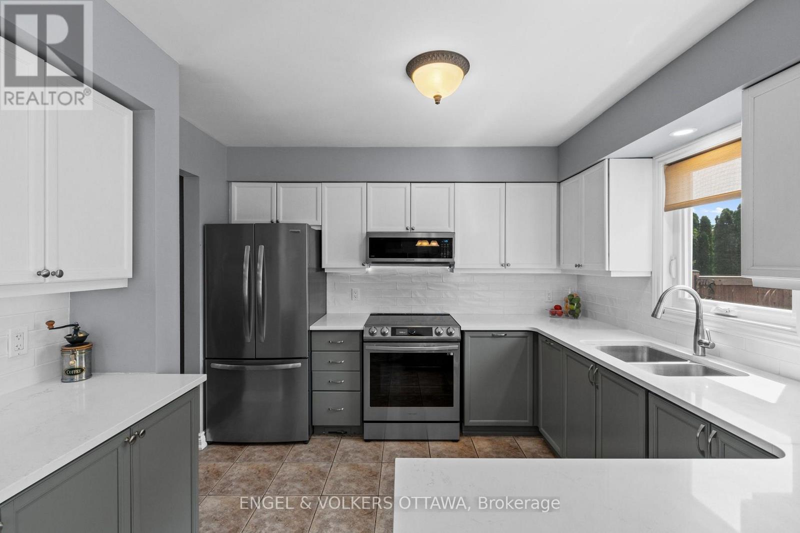 4 Bed, 3 Bath House for Sale in Ottawa – 1602 PROULX DRIVE, Ottawa – MLS# X13676306 - Image 16