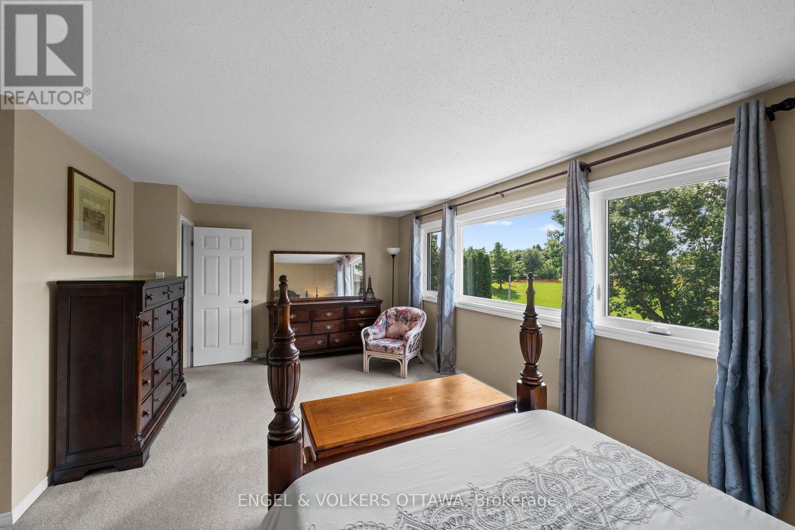 4 Bed, 3 Bath House for Sale in Ottawa – 1602 PROULX DRIVE, Ottawa – MLS# X13676306 - Image 25