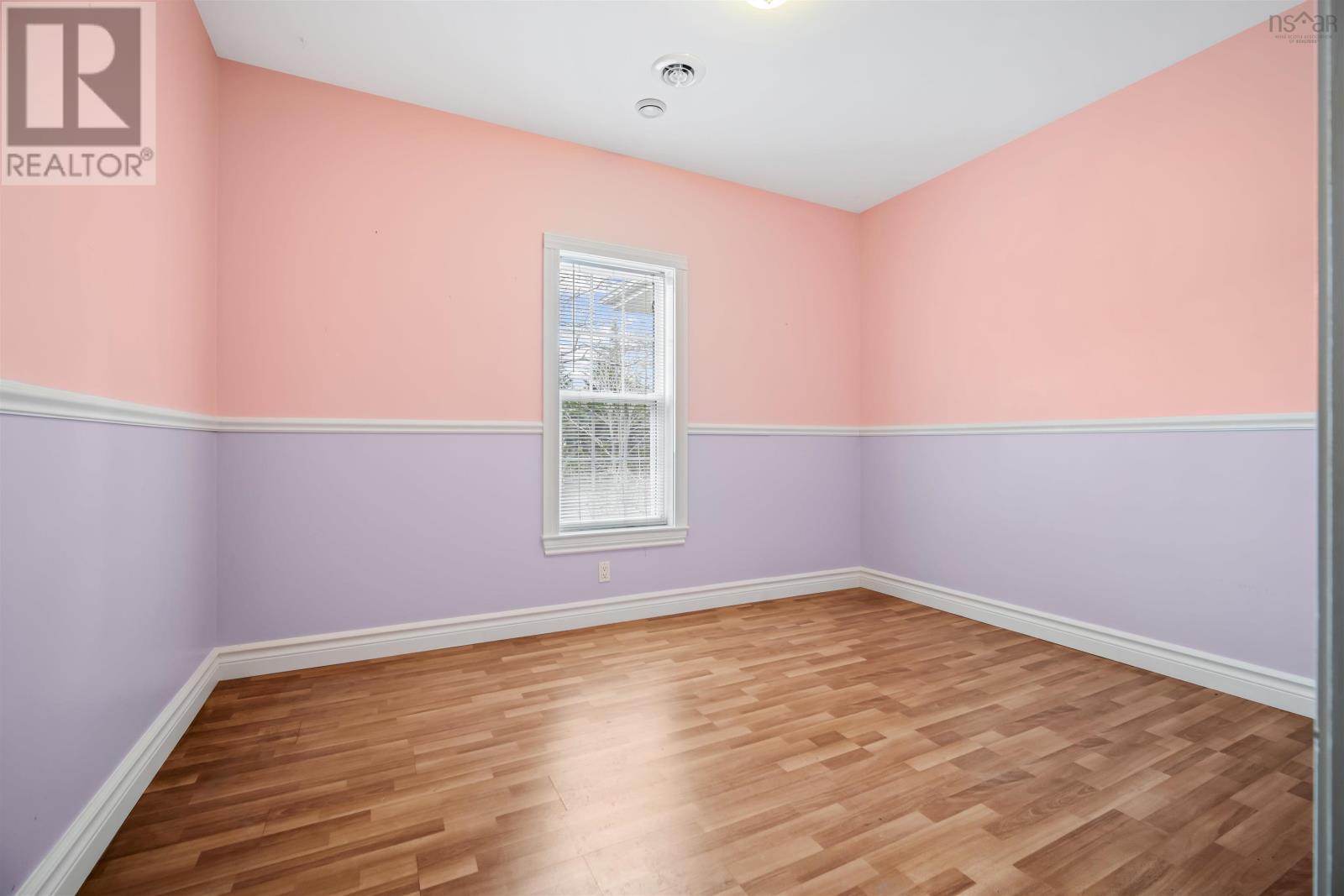 103 Sussex Drive - 27