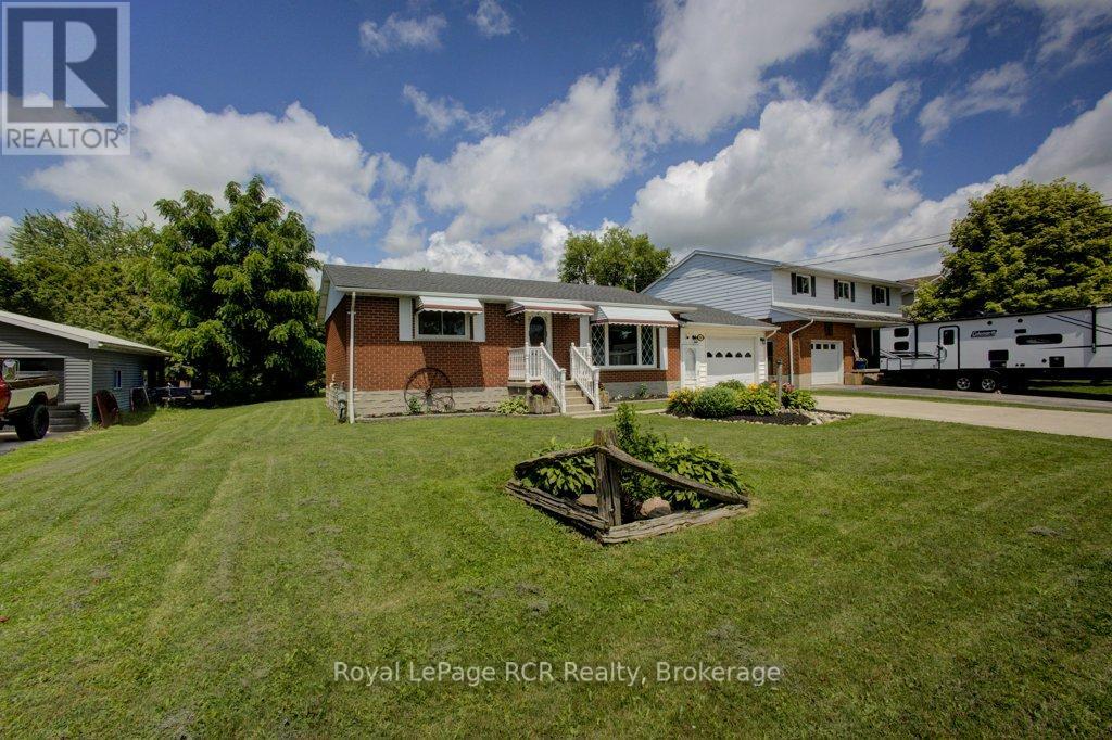 280 DOMVILLE STREET - 2