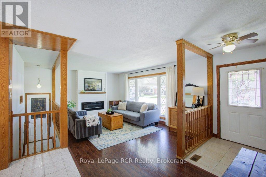 280 DOMVILLE STREET - 6