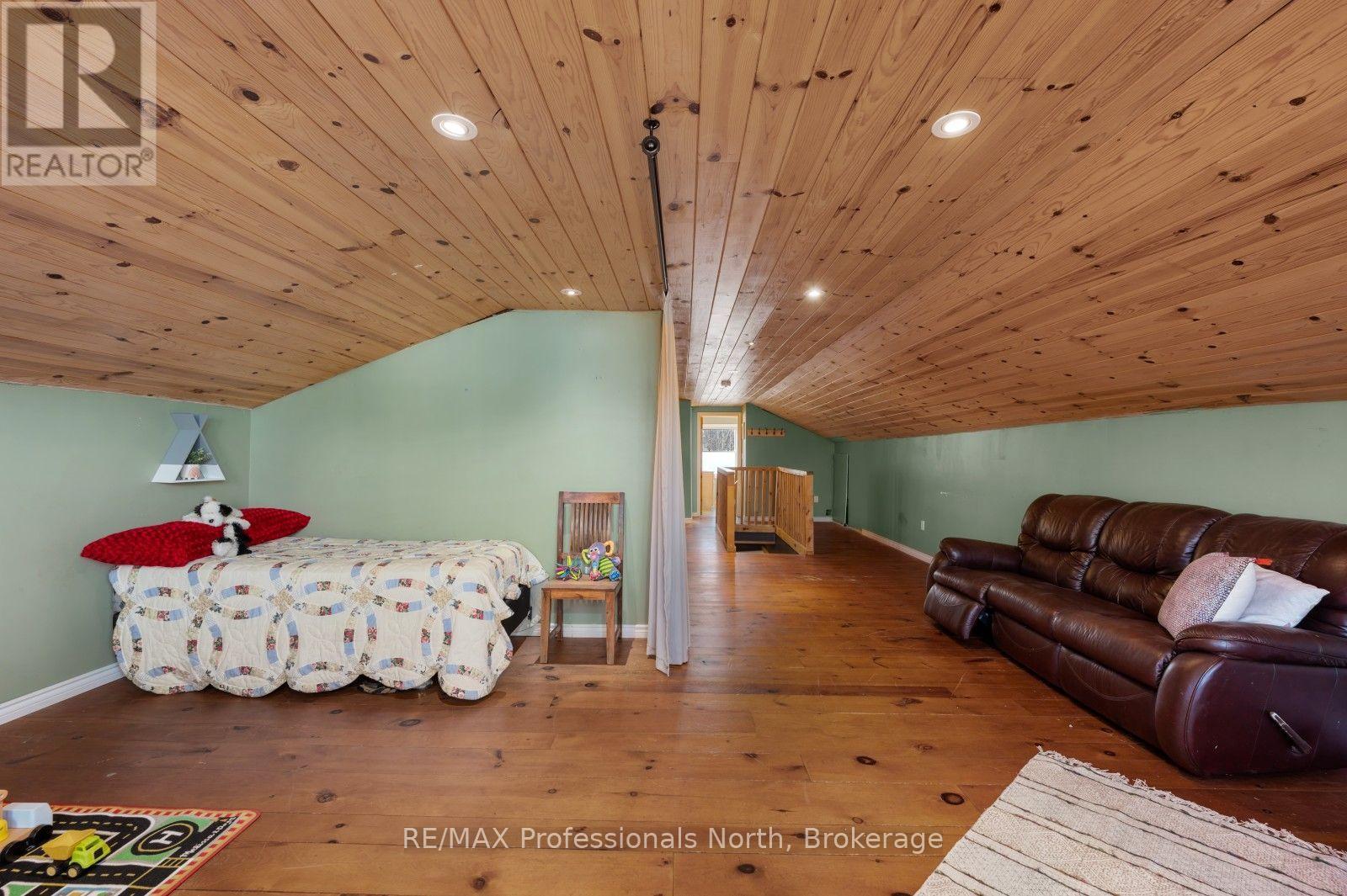 4167 LOOP ROAD - 24