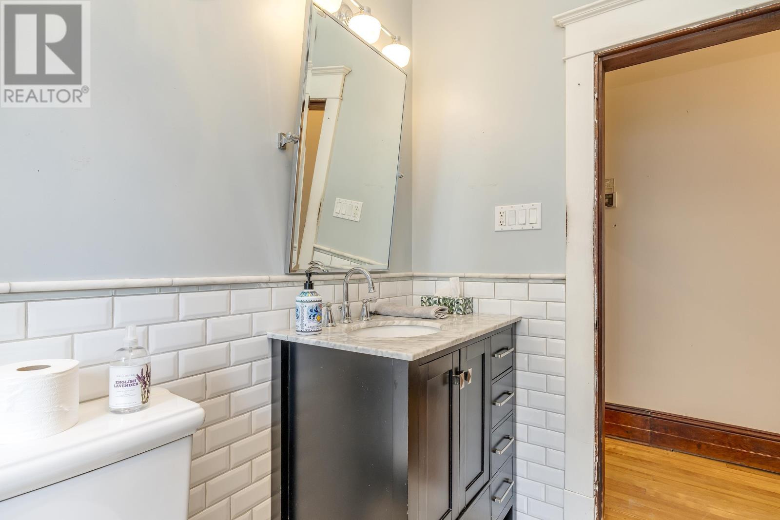 212 Windmill Road - 30