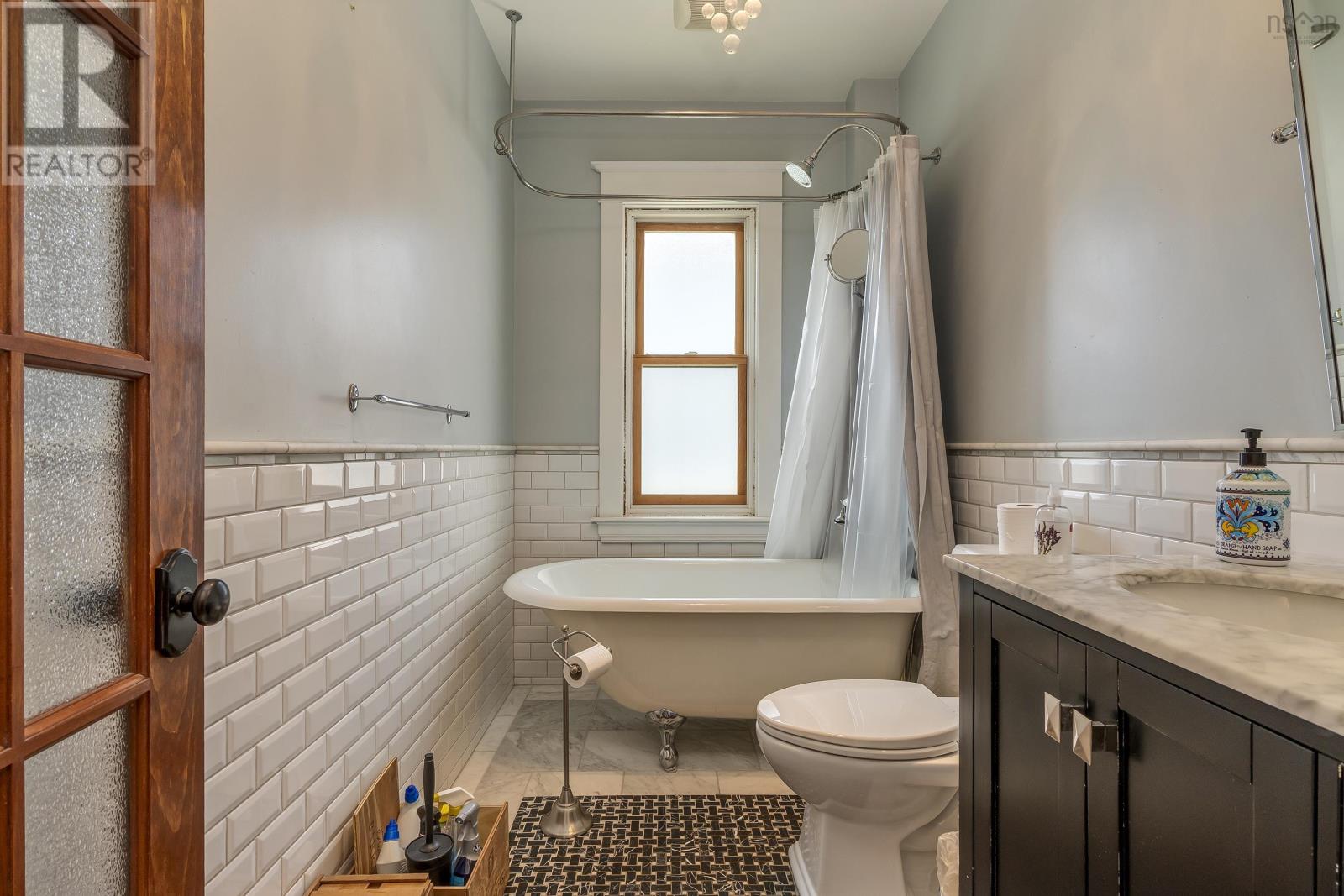 212 Windmill Road - 31