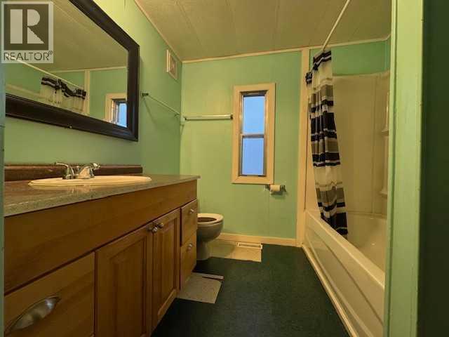 810 56 Street - Photo 12