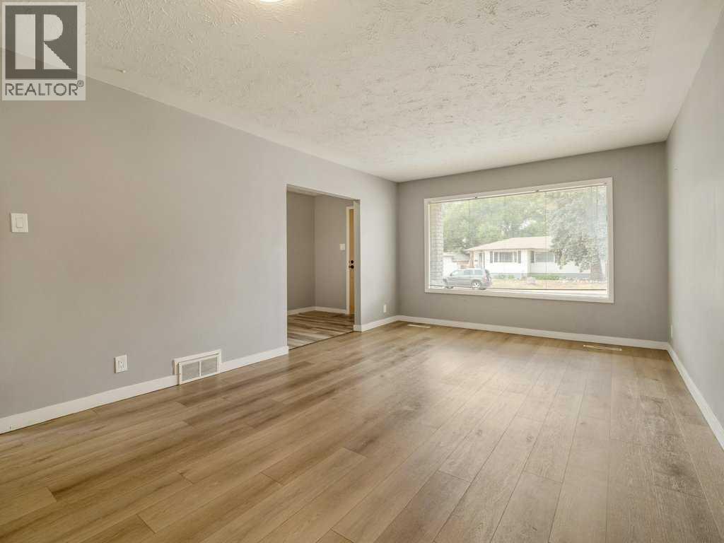 1131 29 Street South - Photo 8