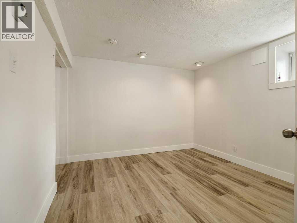 1131 29 Street South - Photo 32