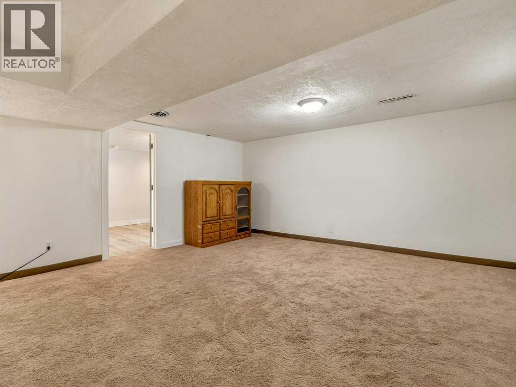 1131 29 Street South - Photo 29