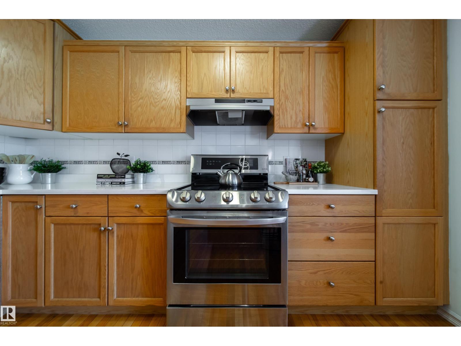 4811 152 AV NW - 11