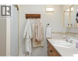 1095 Governors Road, Dundas, ON L9H5E3 Photo 24