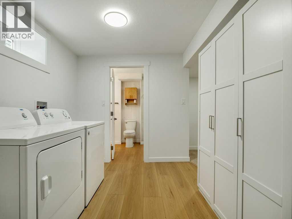 690 Florence Street - Image 30