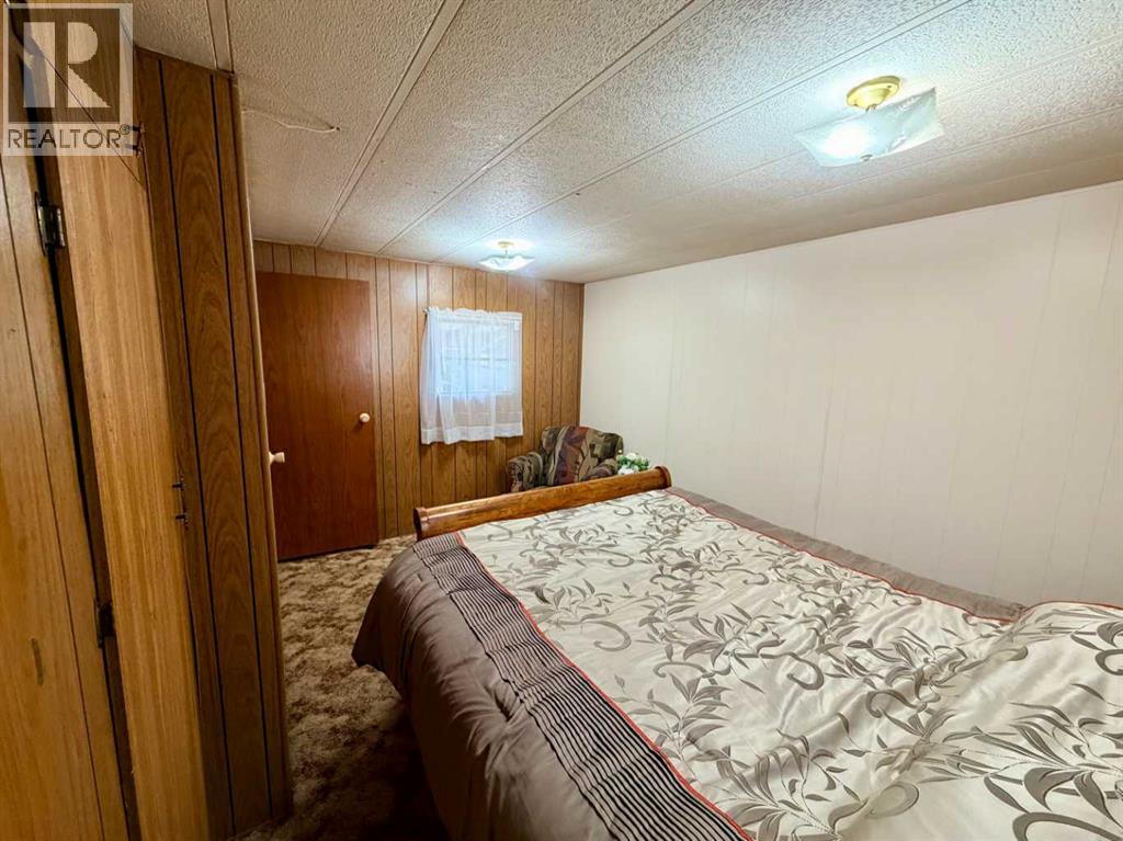 5039 51 Avenue - 26