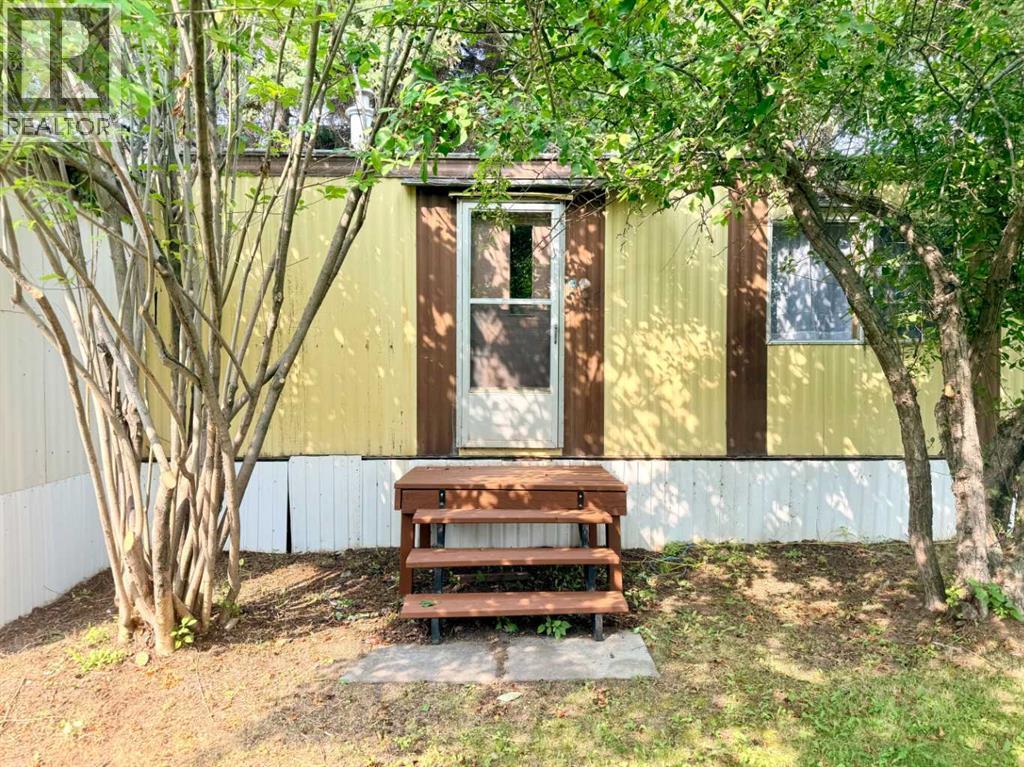 5039 51 Avenue - 32