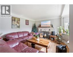 Kitchen - 35 Centennial Parkway S, Hamilton, ON L8G2C1 Photo 7