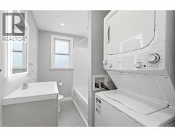 35 Centennial Parkway S, Hamilton, ON L8G2C1 Photo 19