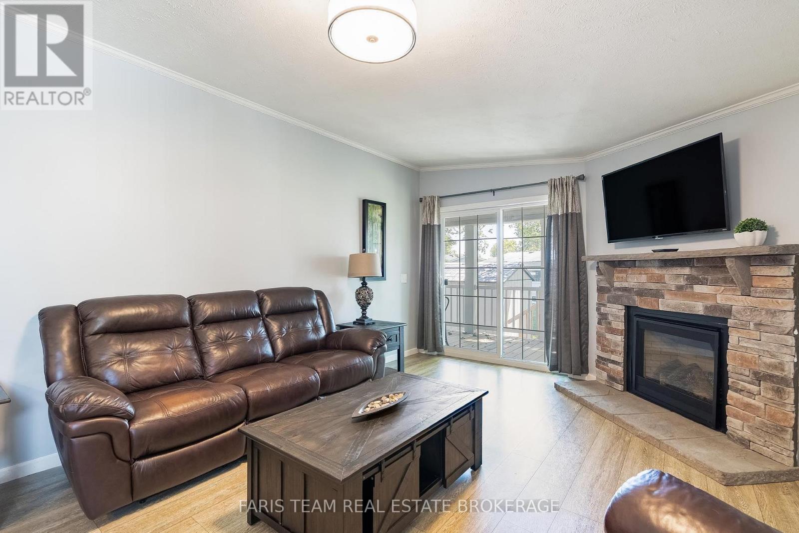 37 HAWTHORNE DRIVE - 14