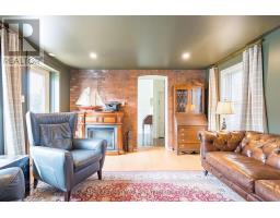 23 Yonge Street S, Springwater, ON L0L1P0 Photo 14