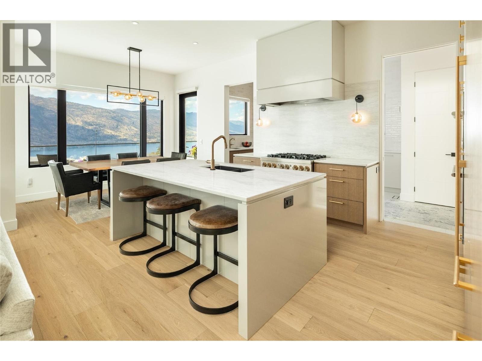  538 Clifton Court, Kelowna