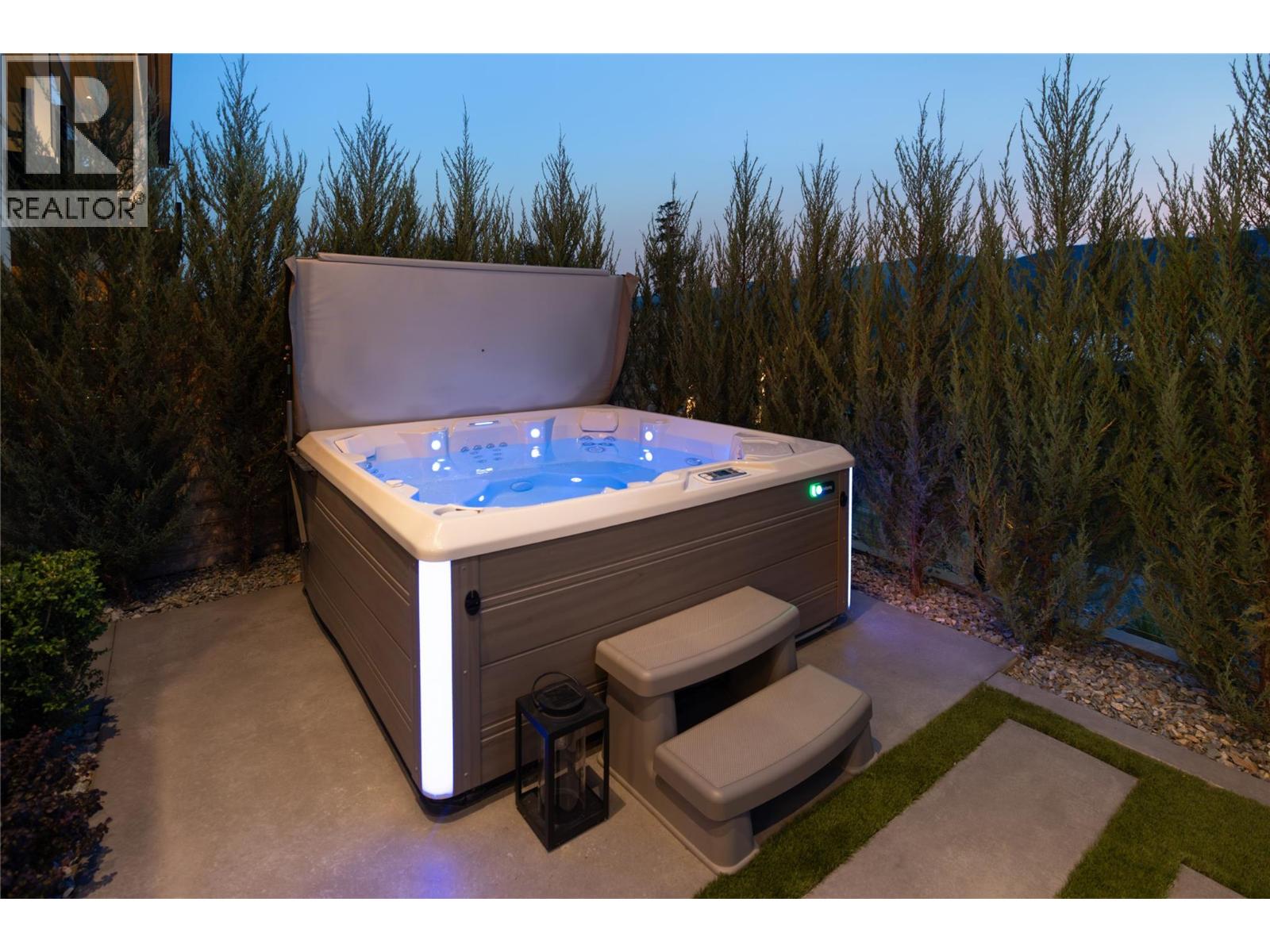  538 Clifton Court, Kelowna