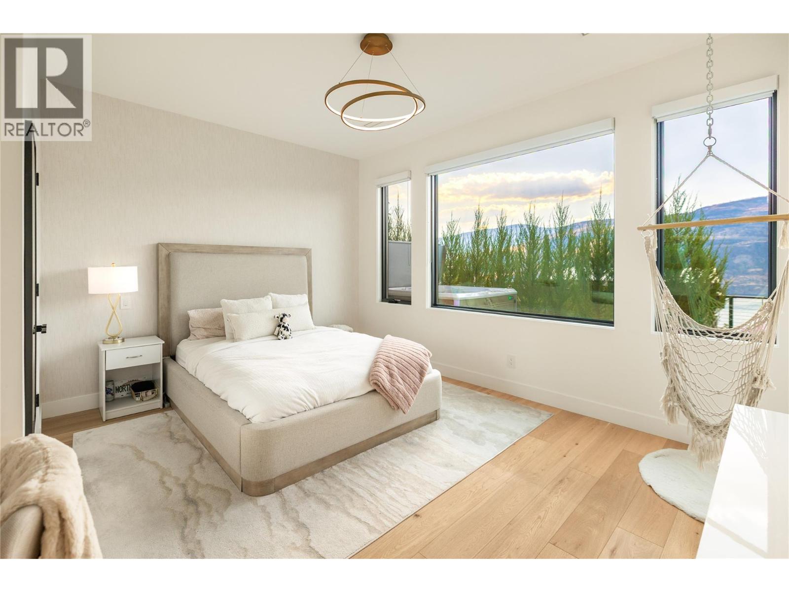  538 Clifton Court, Kelowna