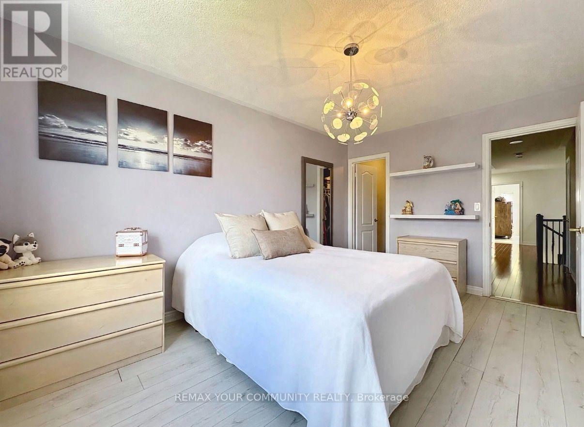 15 BELLEFONTAINE COURT - 20