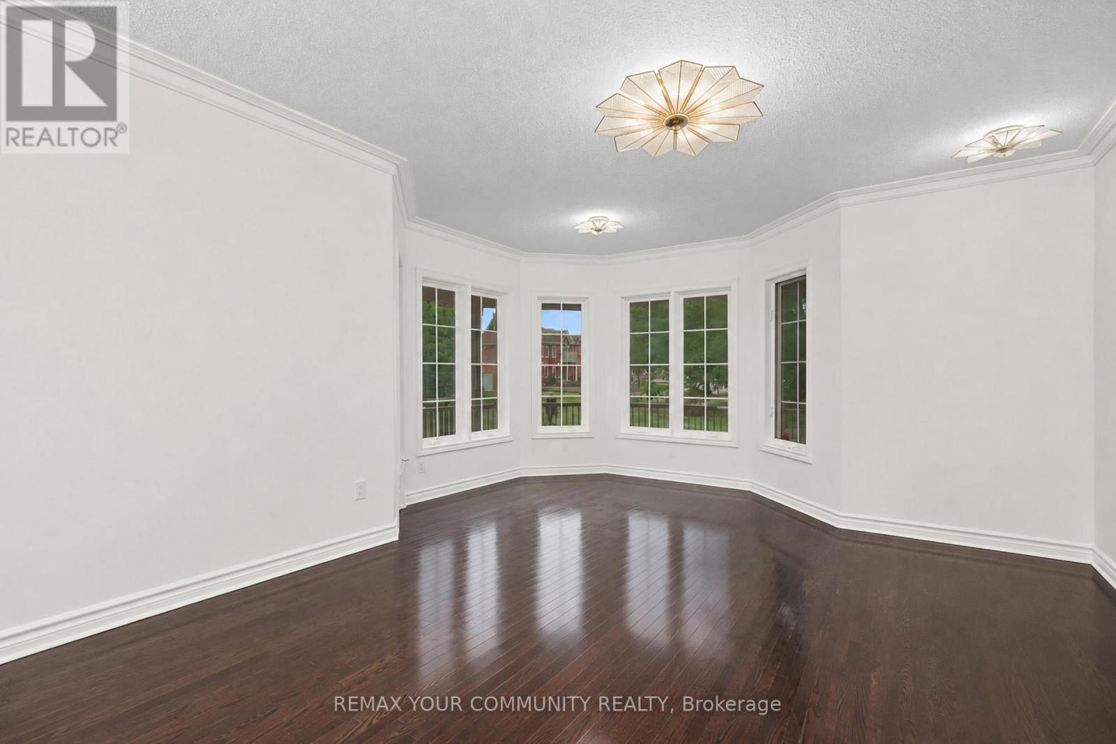 20 FERN AVENUE - 12