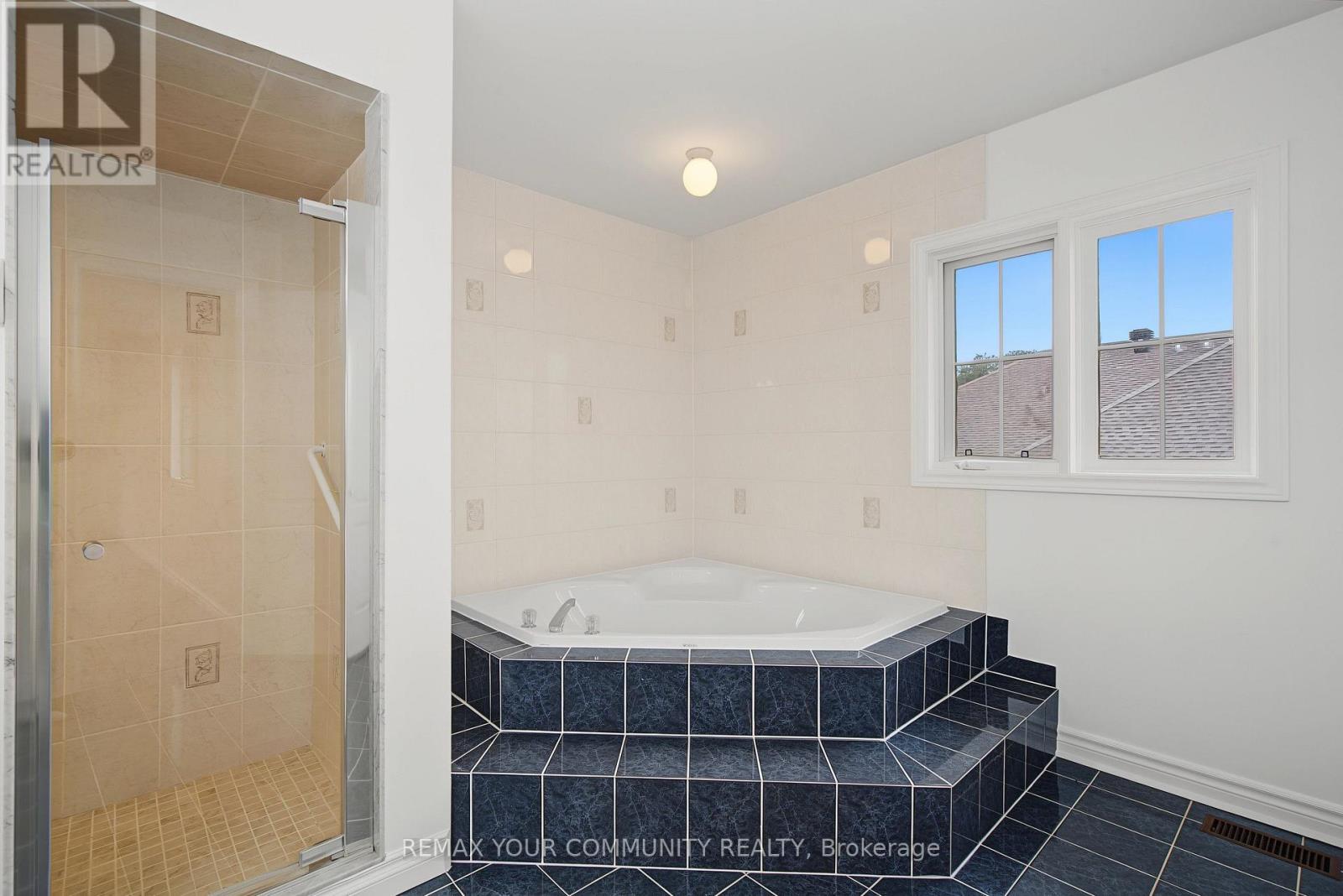 20 FERN AVENUE - 33