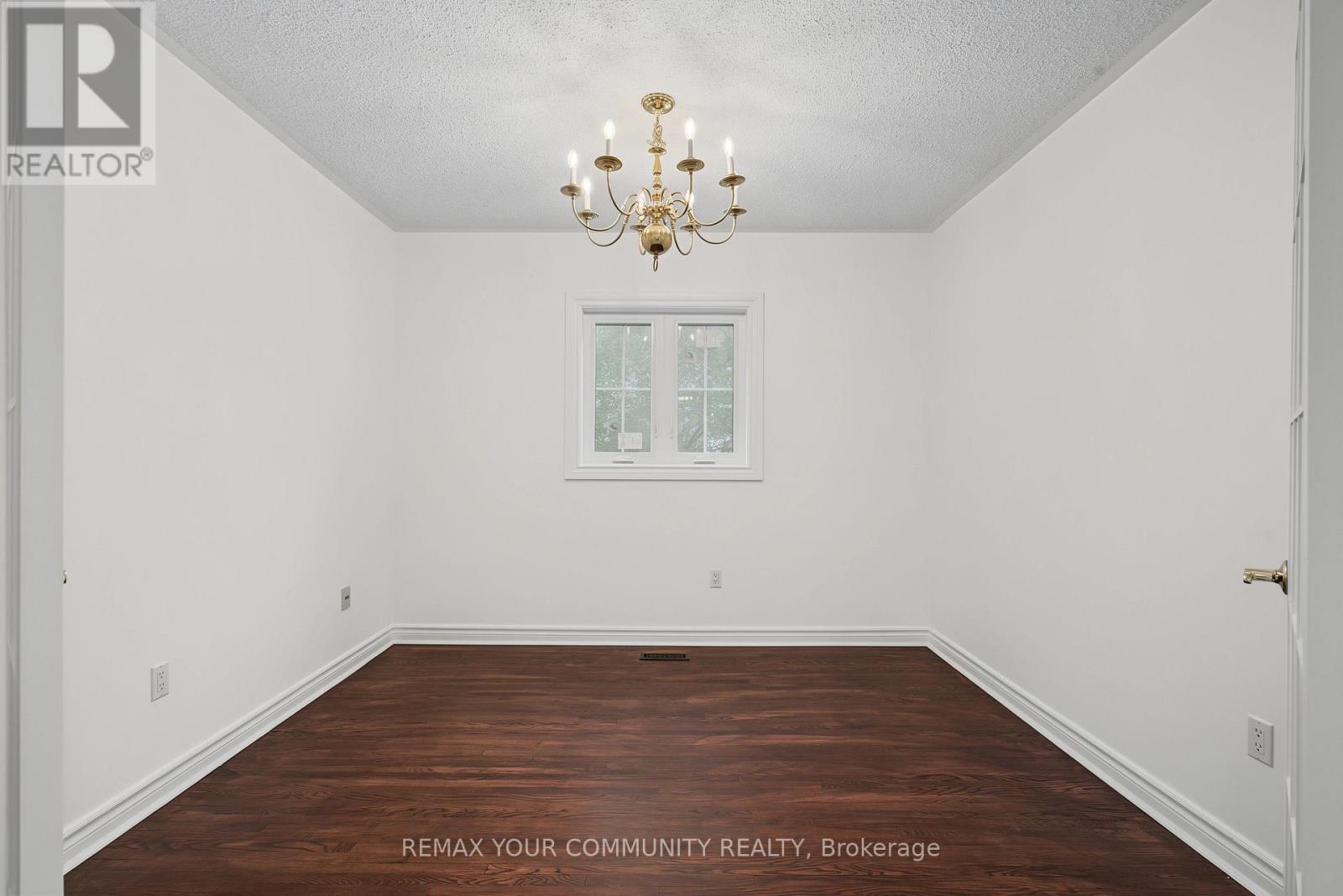 20 FERN AVENUE - 15