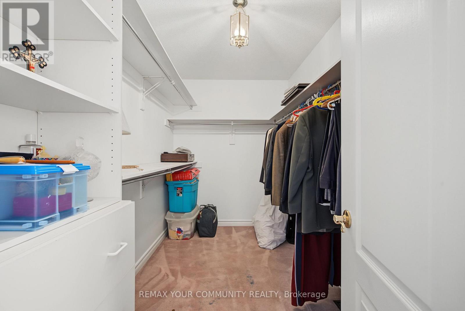 20 FERN AVENUE - 32