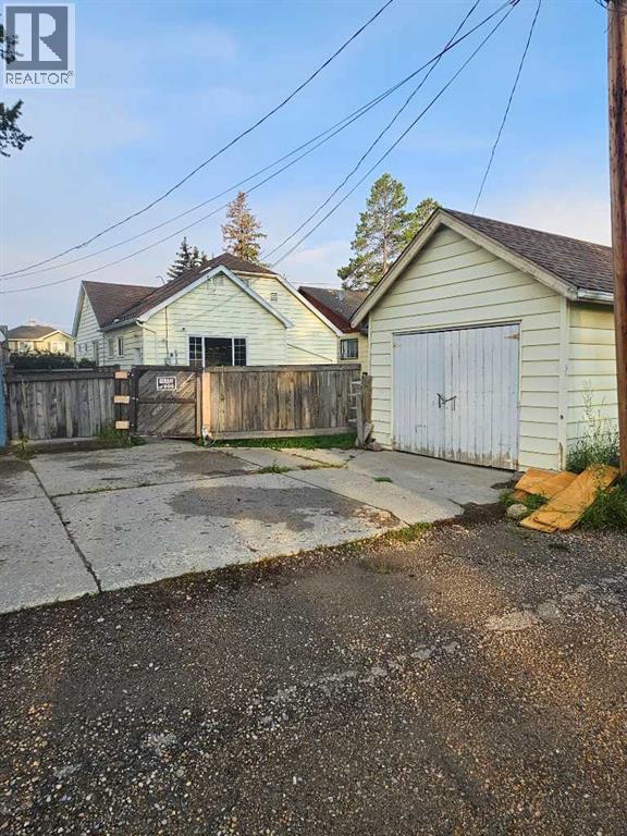1109 50 Street - Photo 5