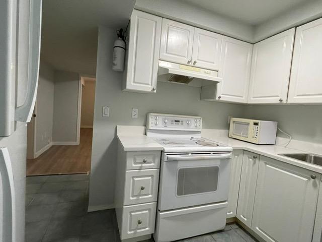 #Basement 16909 83A Avenue, Surrey, British Columbia, V4N4T9, Surrey, British Columbia — photo 5 of 5