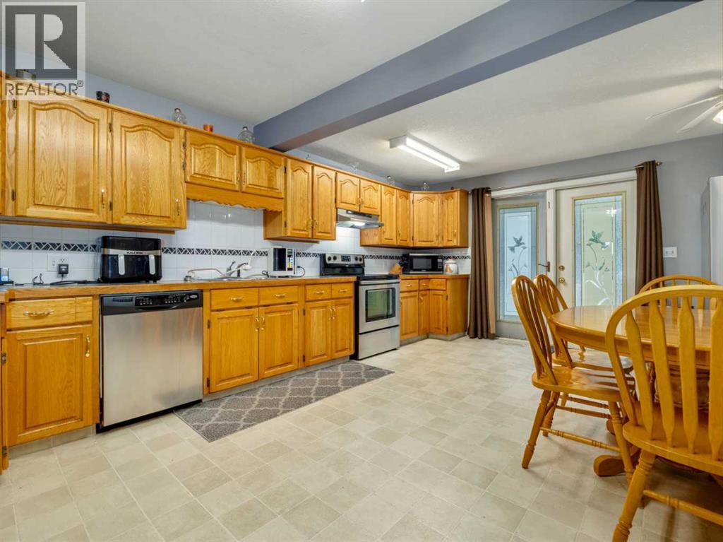 5723 54 St Street - Photo 10