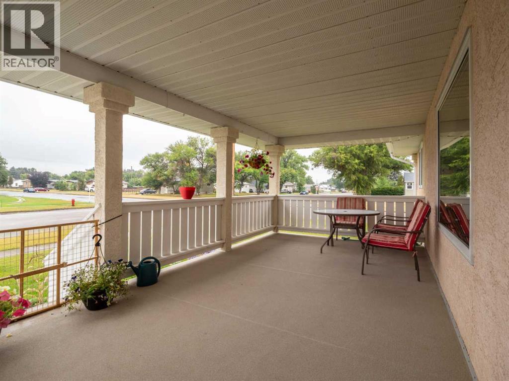5723 54 St Street - Photo 5