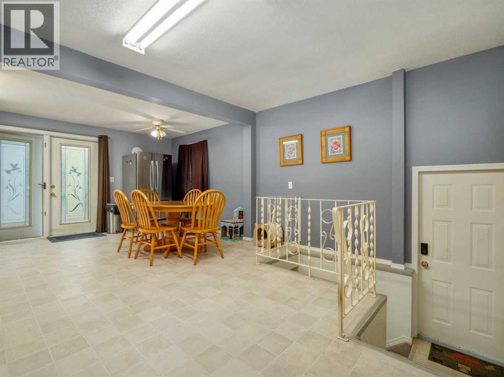 5723 54 St Street - Photo 8