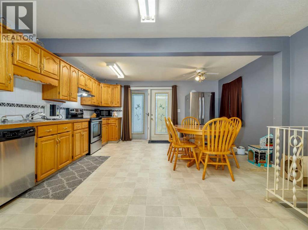 5723 54 St Street - Photo 9