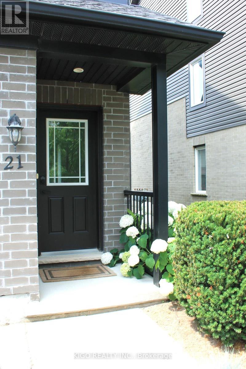 21 - 12 POPLAR DRIVE — photo 2