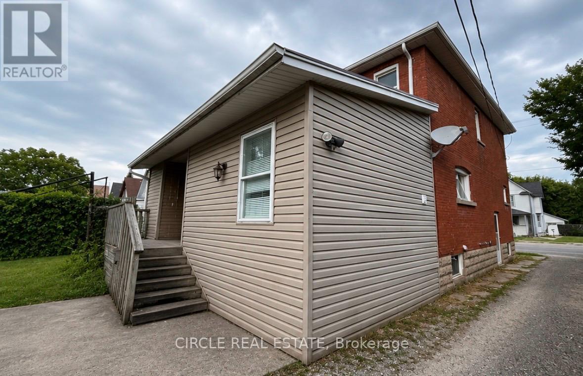 277 NIAGARA STREET W - 20