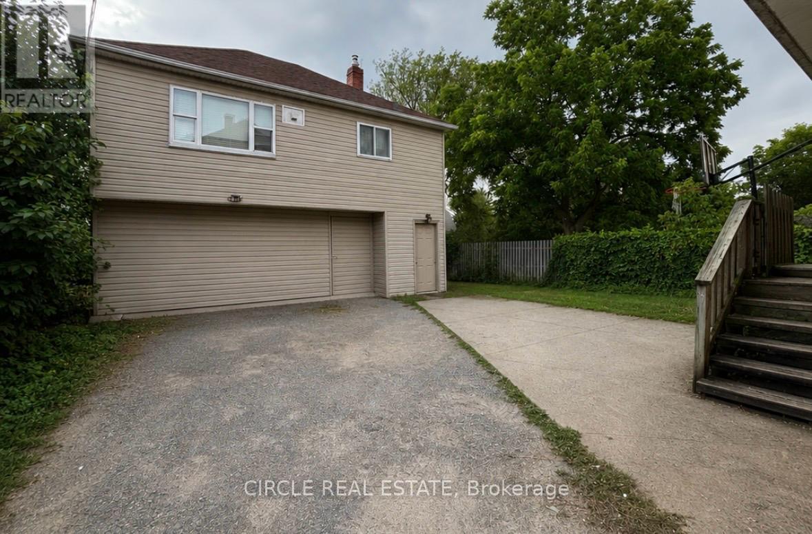 277 NIAGARA STREET W - 22