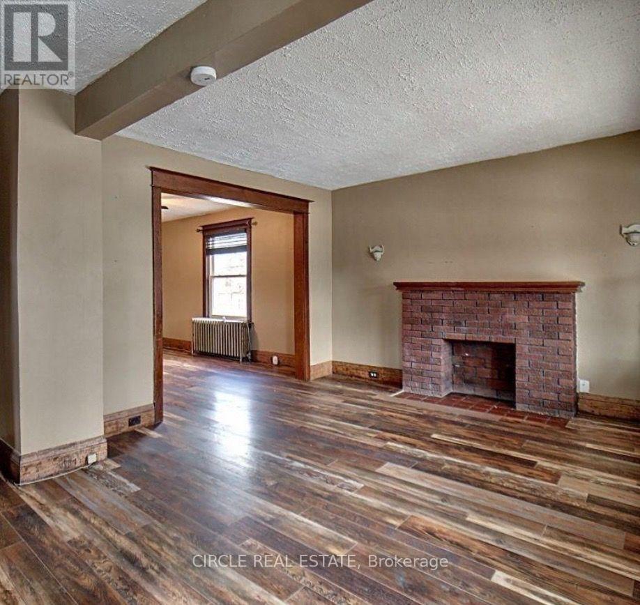 277 NIAGARA STREET W - Image 5