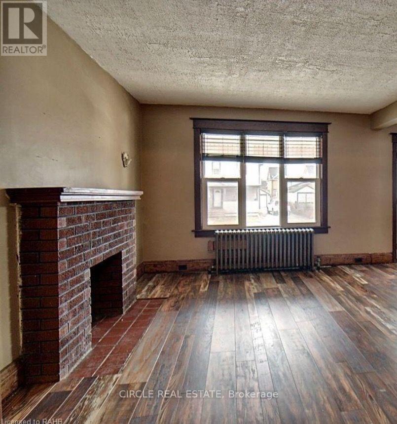 277 NIAGARA STREET W - 6