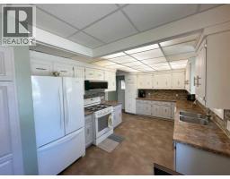 Kitchen - 1806 13 Avenue S, Lethbridge, AB T1K0S2 Photo 6