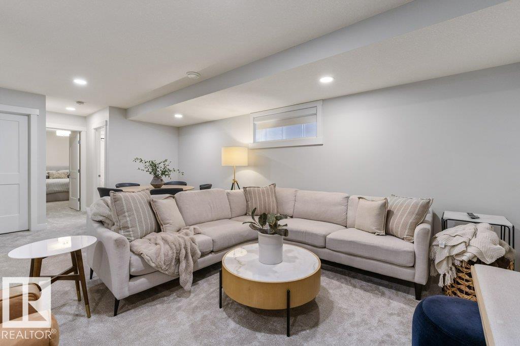 13 JENNIFER Crescent - Photo 41