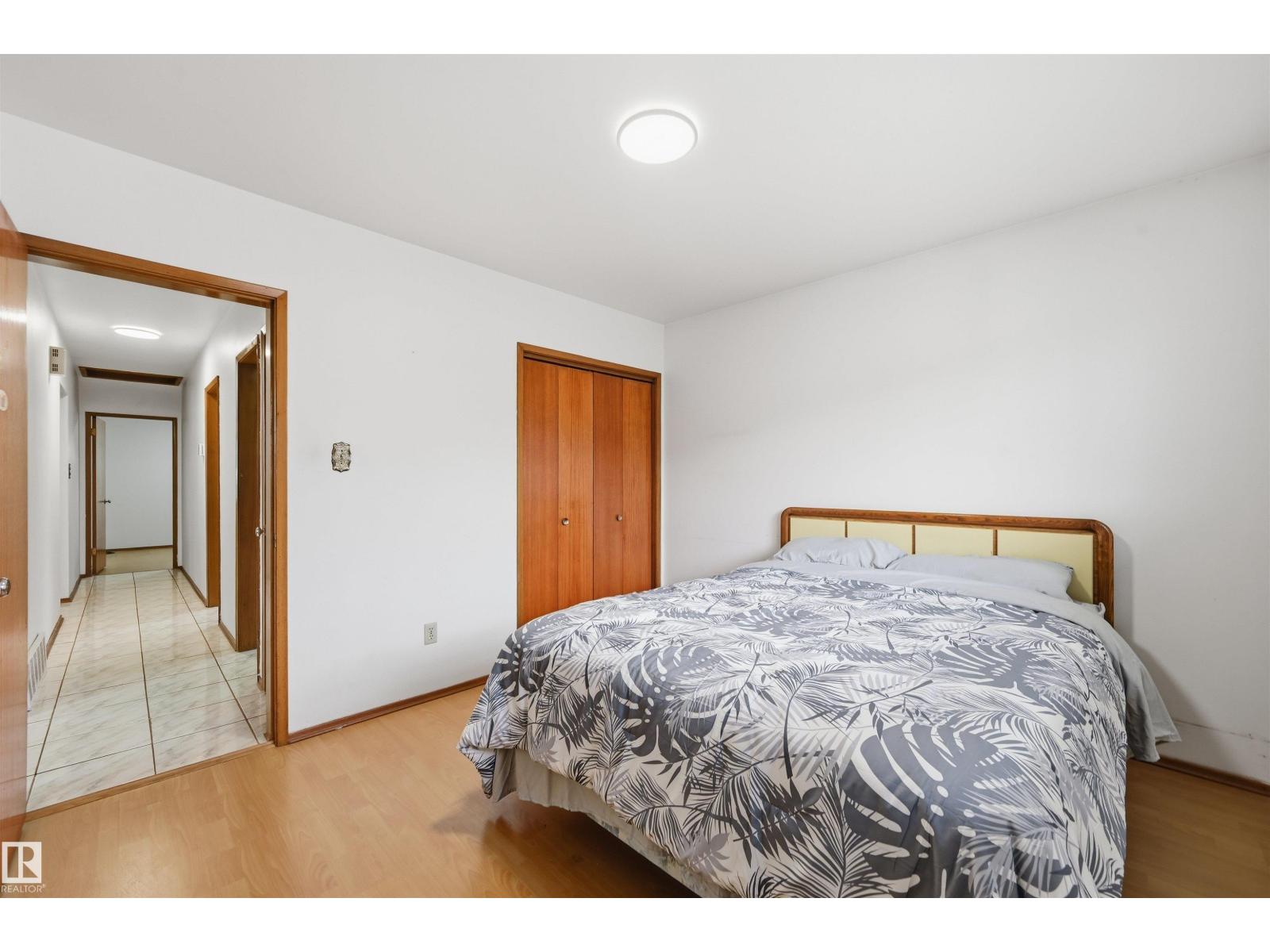 9251 91 ST NW - 20