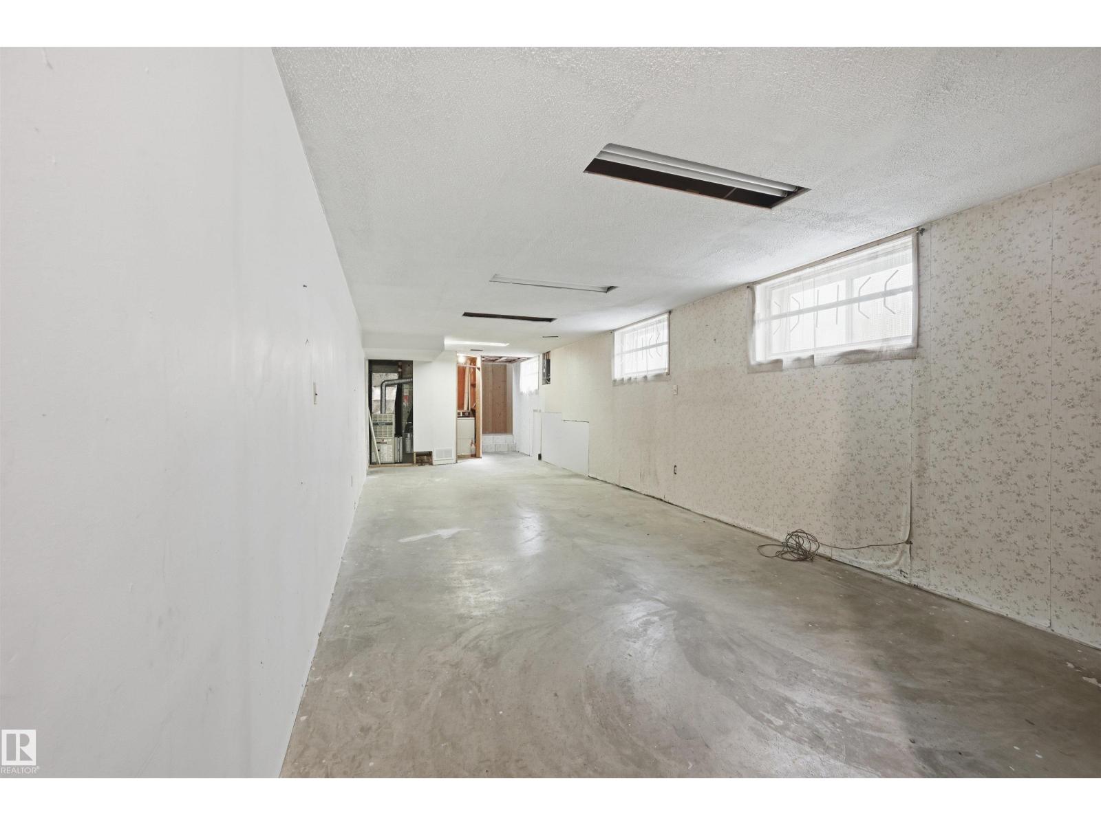 9251 91 ST NW - Image 29