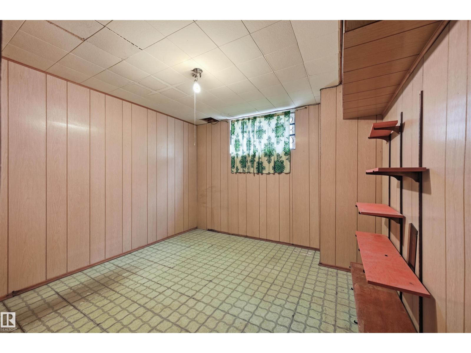9251 91 ST NW - 30